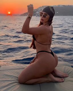 Andrea De Andrade feet photo 4
