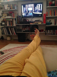 Andrea Delogu feet photo thumbnail
