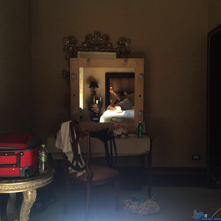 Andrea Delogu feet photo thumbnail