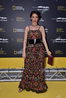 Andrea Delogu feet photo thumbnail