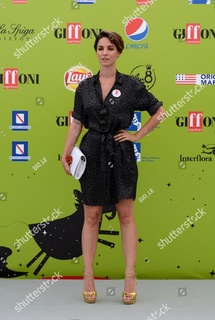 Andrea Delogu feet photo thumbnail