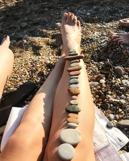 Andrea Delogu feet photo thumbnail