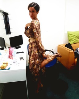 Andrea Delogu feet photo thumbnail