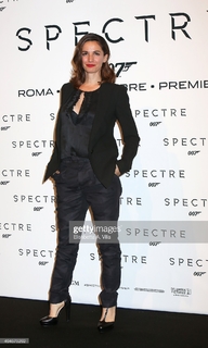 Andrea Delogu feet photo thumbnail