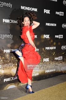 Andrea Delogu feet photo thumbnail