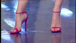 Andrea Delogu feet photo thumbnail