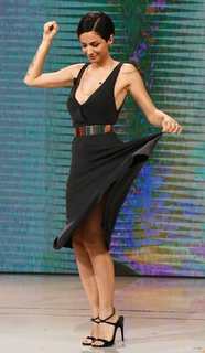 Andrea Delogu feet photo thumbnail