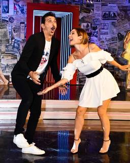 Andrea Delogu feet photo thumbnail