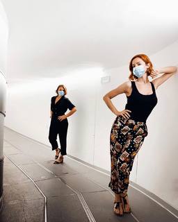 Andrea Delogu feet photo thumbnail