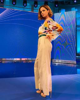 Andrea Delogu feet photo thumbnail