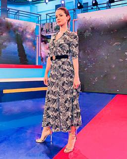 Andrea Delogu feet photo thumbnail