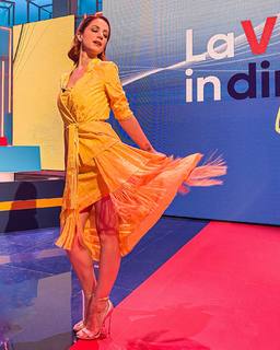 Andrea Delogu feet photo thumbnail