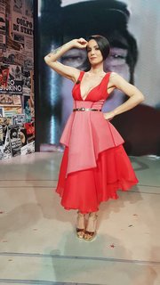 Andrea Delogu feet photo thumbnail