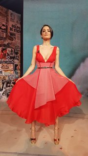 Andrea Delogu feet photo thumbnail