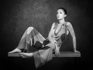 Andrea Delogu feet photo thumbnail