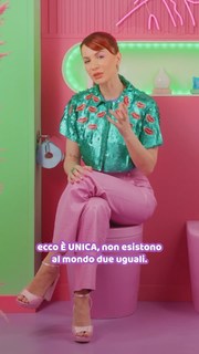 Andrea Delogu feet photo thumbnail