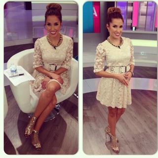 Andrea Escalona feet photo thumbnail