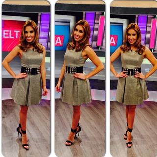 Andrea Escalona feet photo thumbnail