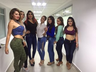 Andrea Escalona feet photo thumbnail