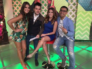 Andrea Escalona feet photo thumbnail