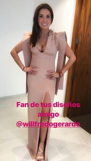 Andrea Escalona feet photo thumbnail