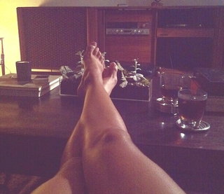 Andrea Escalona feet photo thumbnail