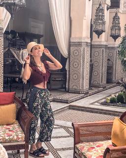 Andrea Escalona feet photo thumbnail