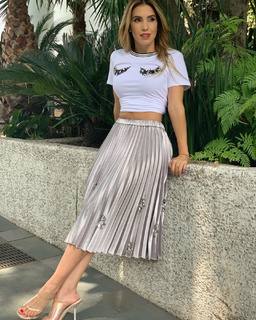 Andrea Escalona feet photo thumbnail