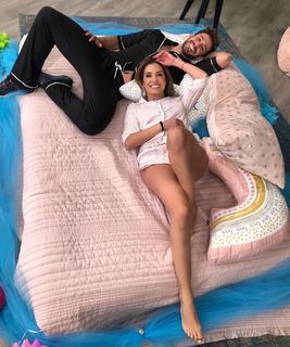 Andrea Escalona feet photo thumbnail