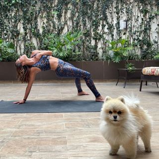 Andrea Escalona feet photo thumbnail