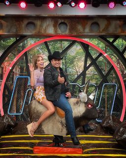 Andrea Escalona feet photo thumbnail