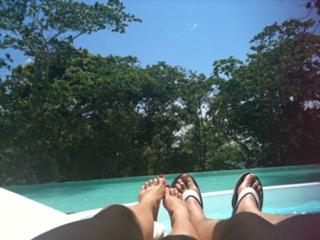 Andrea Escalona feet photo thumbnail