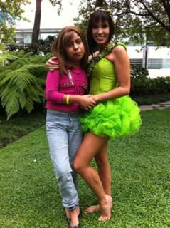 Andrea Escalona feet photo thumbnail