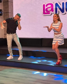 Andrea Escalona feet photo thumbnail