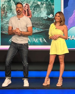 Andrea Escalona feet photo thumbnail