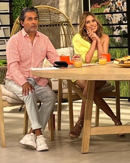 Andrea Escalona feet photo thumbnail