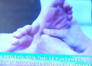 Andrea Escalona feet photo thumbnail