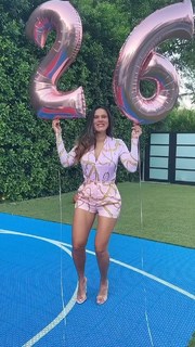 Andrea Espada feet photo thumbnail