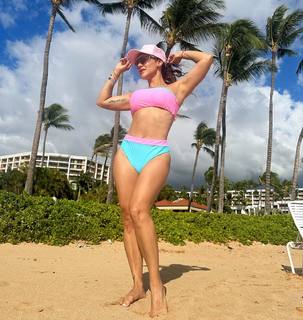 Andrea Espada feet photo thumbnail