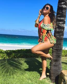 Andrea Espada feet photo thumbnail