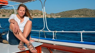 Andrea Grießmann feet photo thumbnail