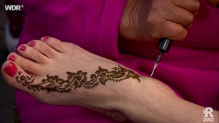 Andrea Grießmann feet photo thumbnail