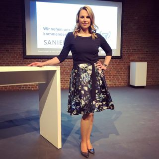 Andrea Grießmann feet photo thumbnail