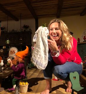 Andrea Grießmann feet photo thumbnail