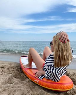 Andrea Grießmann feet photo thumbnail