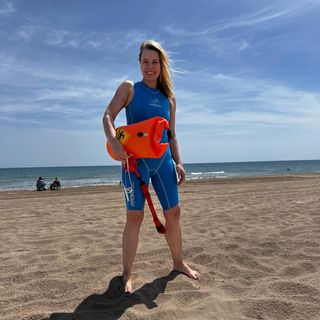 Andrea Grießmann feet photo thumbnail