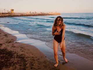 Andrea Guasch feet photo 7