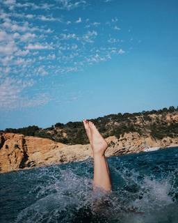 Andrea Guasch feet photo 6