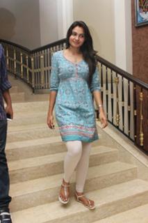 Andrea Jeremiah feet photo thumbnail