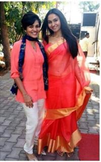 Andrea Jeremiah feet photo thumbnail